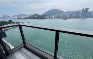 蔚蓝东岸 Montego Bay罕有市区临海现楼，饱览山峦与蓝海