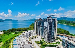 碧桂园香港首个项目泓碧Altissimo提供547套住宅推售，主打1房及2房